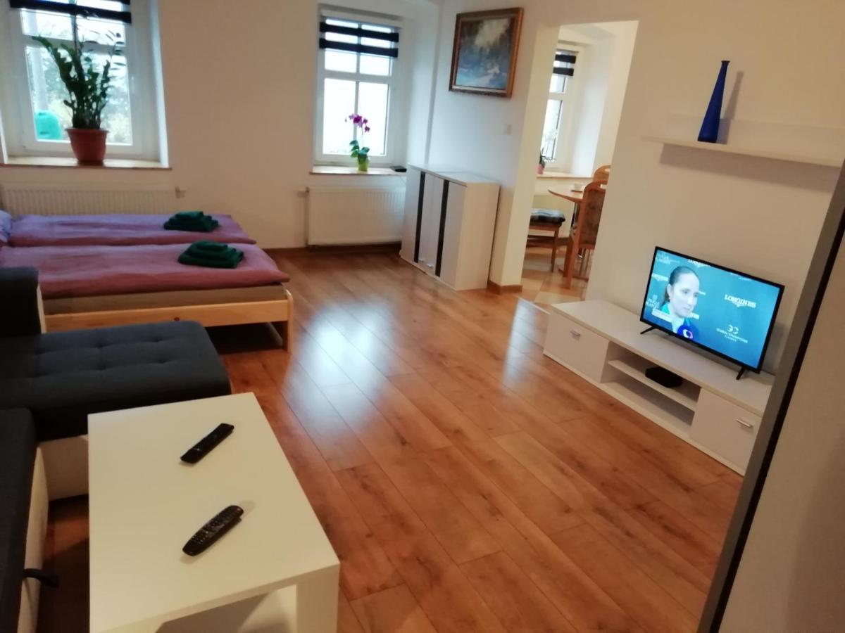 יאסימוב Apartman Albreit מראה חיצוני תמונה