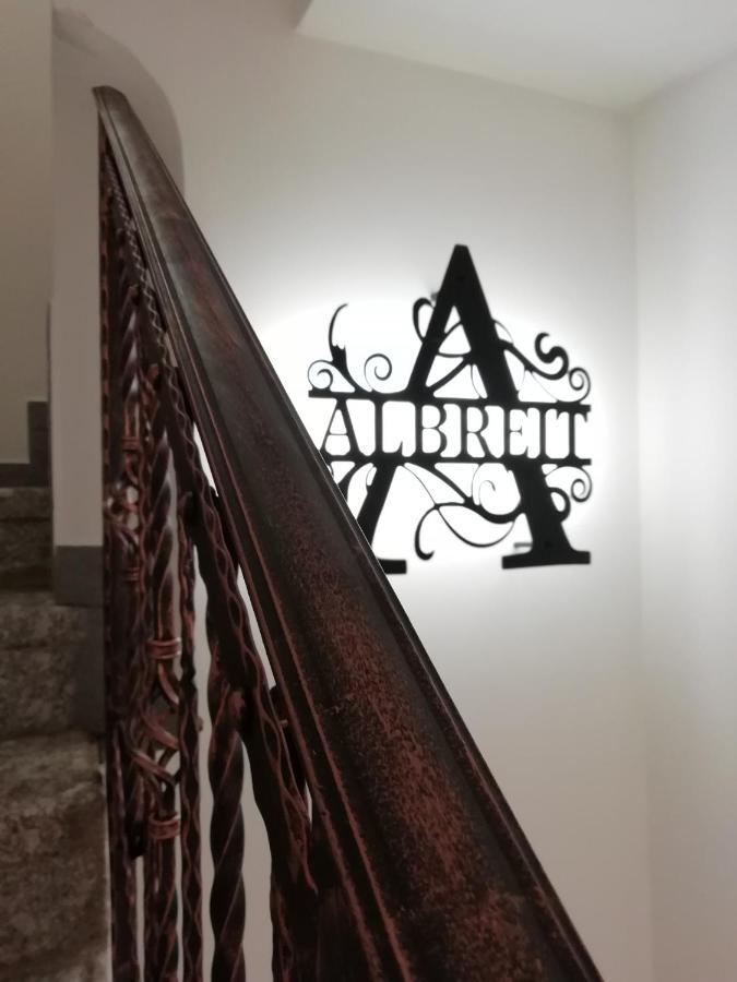יאסימוב Apartman Albreit מראה חיצוני תמונה